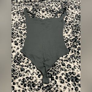 SKIMS RIBBED BODYSUIT